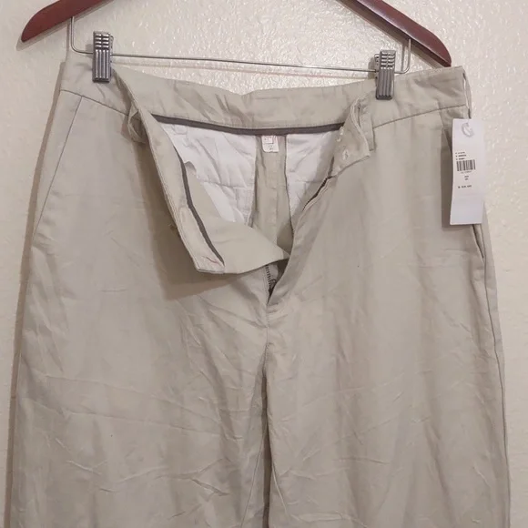 NWT URBAN OUTFITTERS KHAKI SIZE 32 - Picture 4 of 6